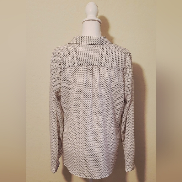 Van Heusen Women’s Cream & Black Patterned Blouse | Classic Workwear Top - Picture 2 of 6